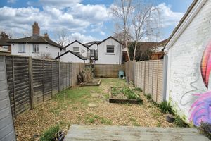 Private Garden- click for photo gallery